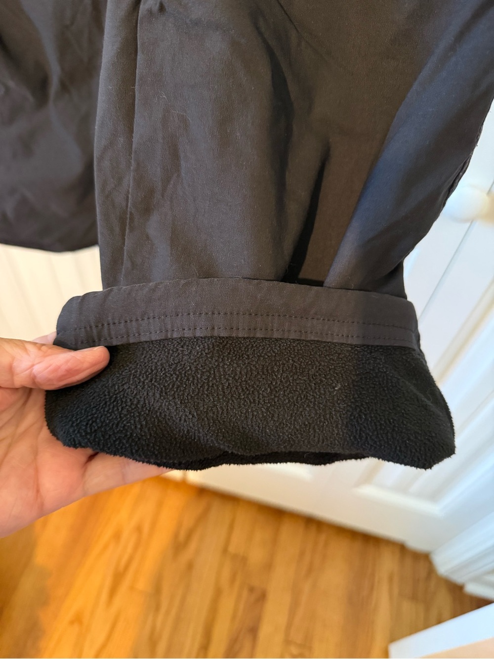 Eddie Bauer Black Women's Fleece Lined Pants - Picture 4 of 8
